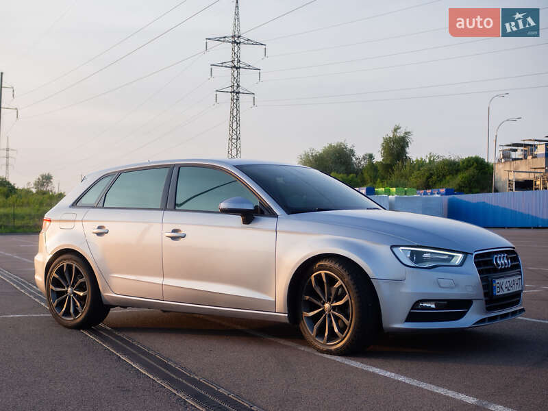 Хетчбек Audi A3 2015 в Рівному