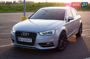 Хетчбек Audi A3 2015 в Рівному