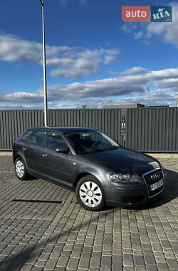 Хетчбек Audi A3 2006 в Мукачевому
