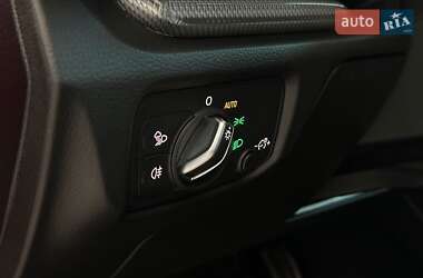 Хэтчбек Audi A3 2017 в 