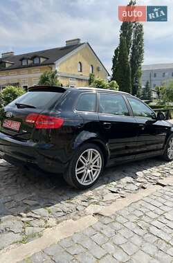 Хэтчбек Audi A3 2009 в 