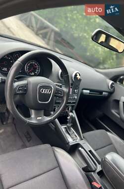 Хэтчбек Audi A3 2009 в 