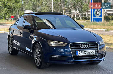 Седан Audi A3 2015 в 