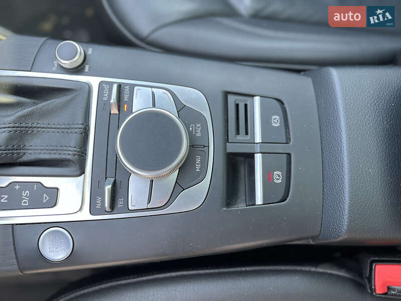 Седан Audi A3 2015 в Киеве