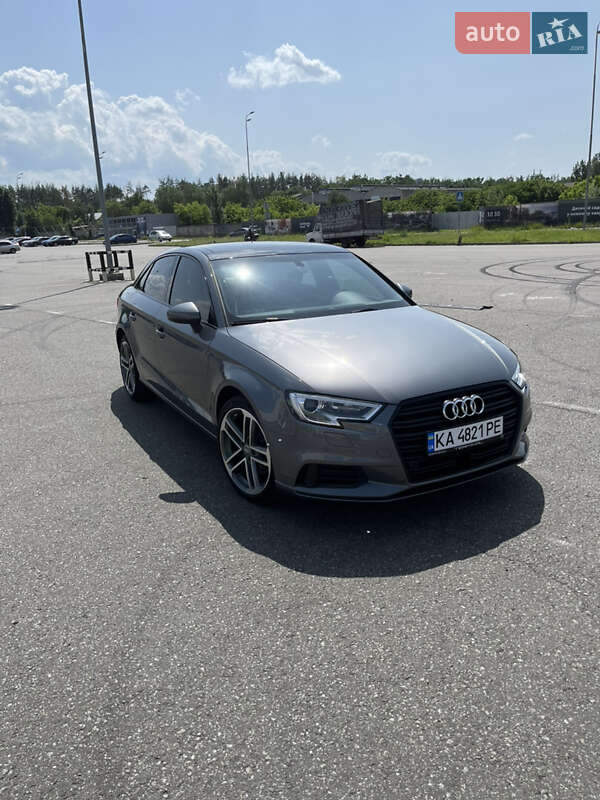 Седан Audi A3 2019 в Києві