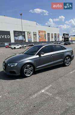 Седан Audi A3 2019 в 