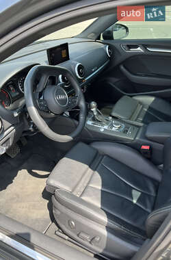 Седан Audi A3 2019 в 
