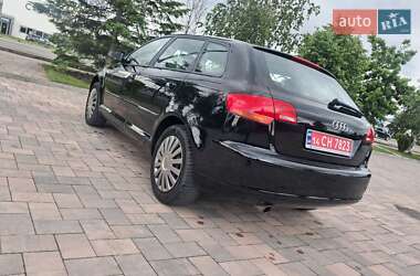 Хэтчбек Audi A3 2005 в 