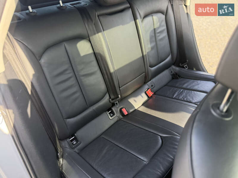 Седан Audi A3 2014 в Жовкве