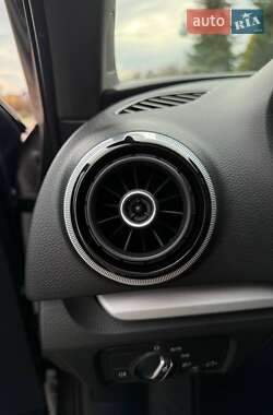 Седан Audi A3 2016 в 