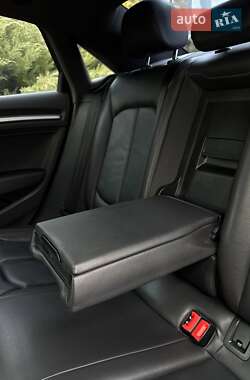 Седан Audi A3 2016 в 