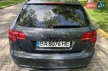 Хэтчбек Audi A3 2011 в 
