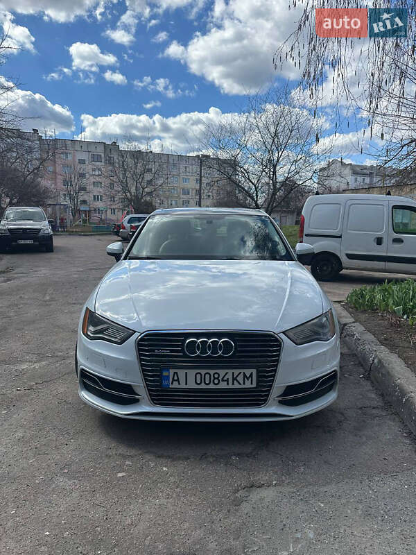 Хэтчбек Audi A3 2015 в Немишаево фото 10 Хэтчбек Audi A3 2015 в Немишаево