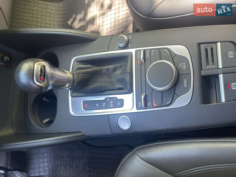 Хэтчбек Audi A3 2015 в Одессе