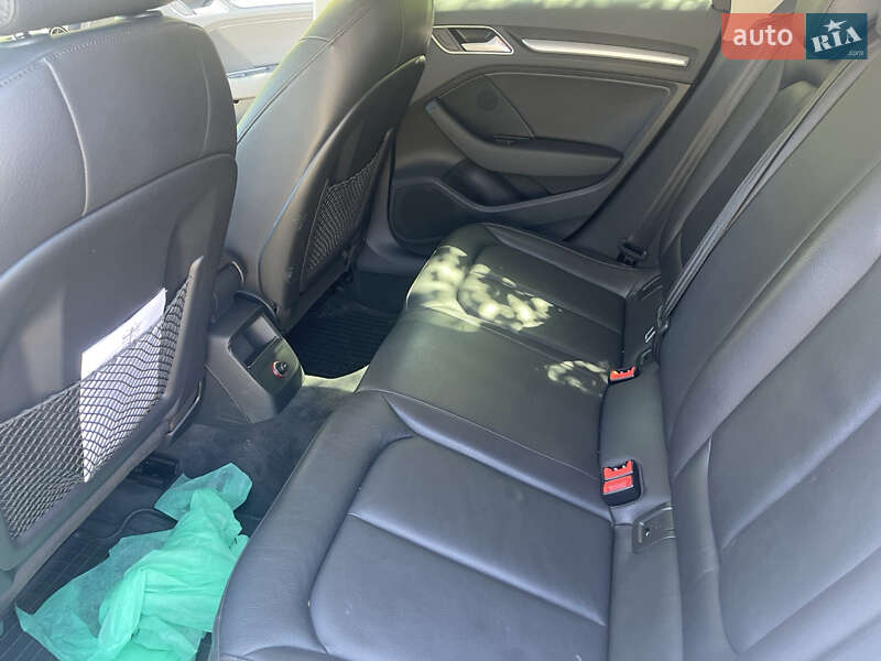 Хэтчбек Audi A3 2015 в Одессе