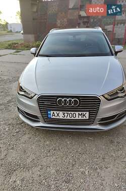 Хэтчбек Audi A3 2015 в 