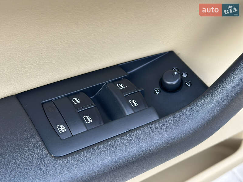 Хэтчбек Audi A3 2009 в Староконстантинове