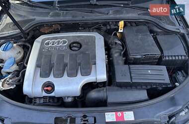 Хэтчбек Audi A3 2004 в 