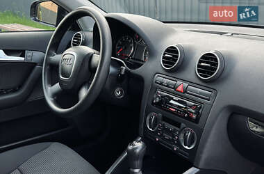 Хэтчбек Audi A3 2007 в 
