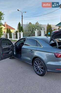 Седан Audi A3 2015 в 