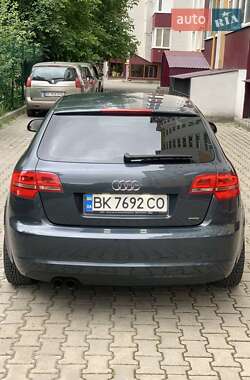 Хэтчбек Audi A3 2009 в 