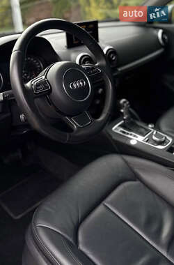 Седан Audi A3 2016 в 