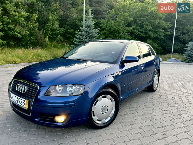 Хэтчбек Audi A3 2007 в 