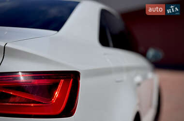 Седан Audi A3 2015 в 