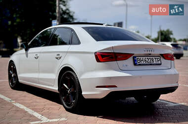 Седан Audi A3 2015 в 