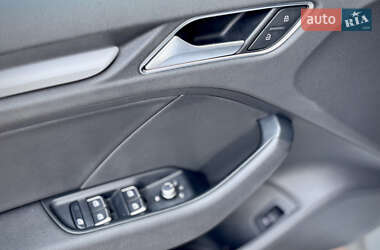 Седан Audi A3 2015 в 