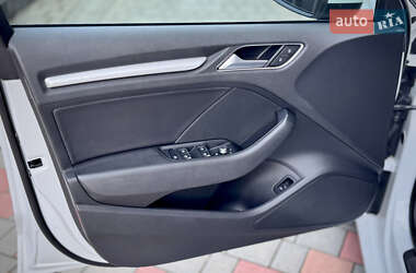 Седан Audi A3 2015 в 