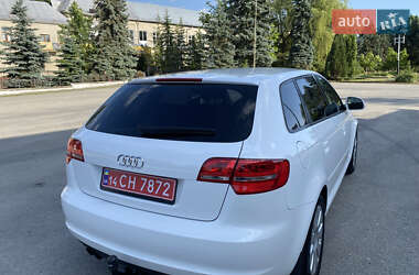 Хэтчбек Audi A3 2009 в 