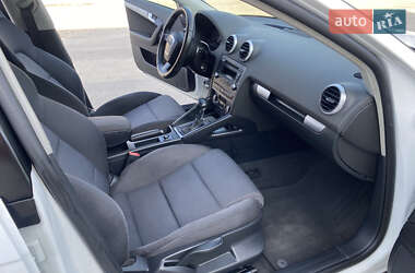 Хэтчбек Audi A3 2009 в 