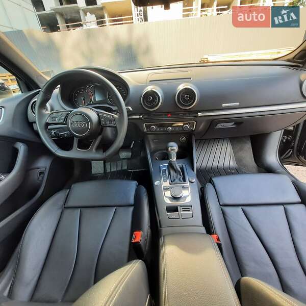 Седан Audi A3 2020 в Киеве