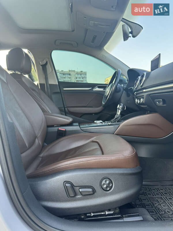 Седан Audi A3 2014 в Киеве