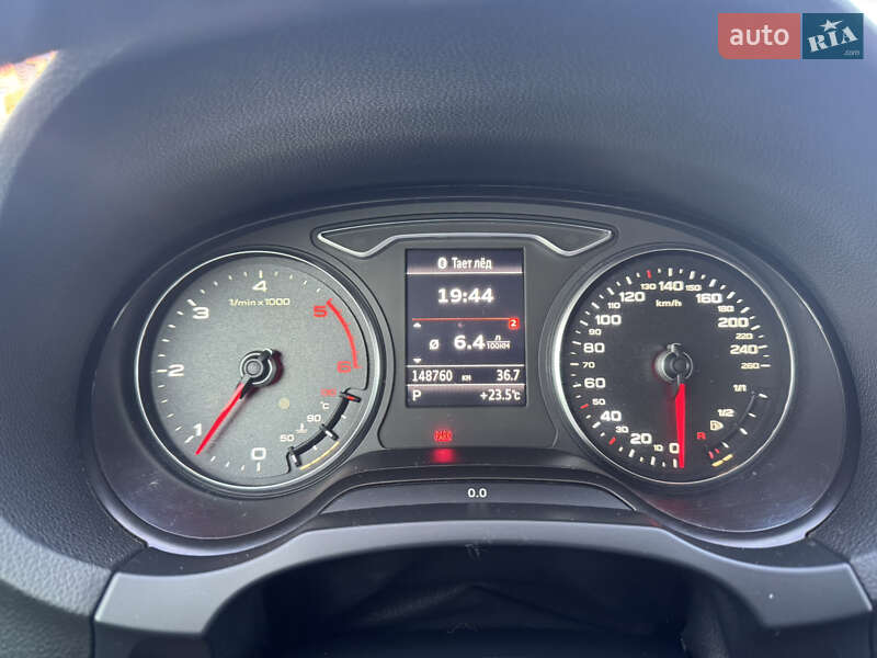 Седан Audi A3 2014 в Киеве