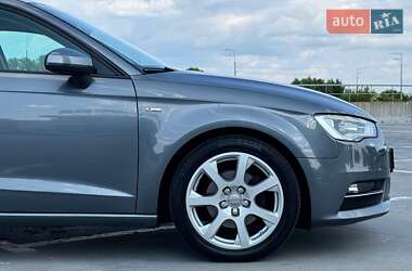 Хэтчбек Audi A3 2016 в 
