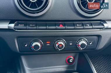 Хэтчбек Audi A3 2016 в 
