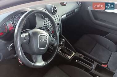 Хэтчбек Audi A3 2005 в 