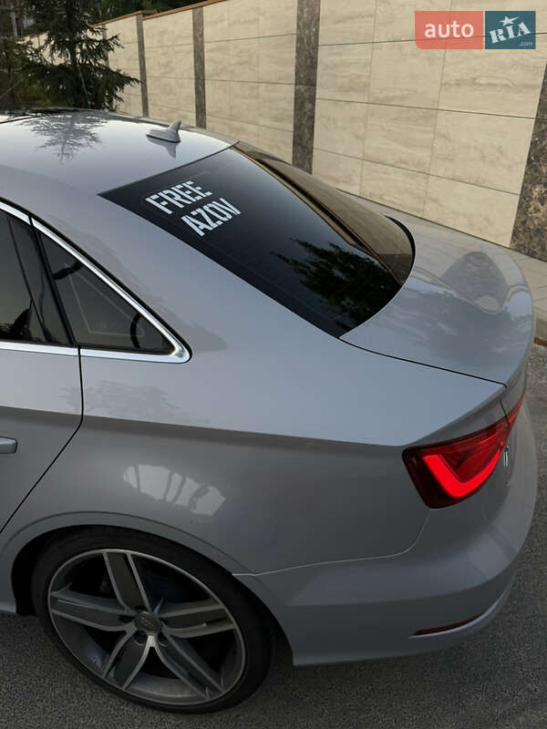 Седан Audi A3 2014 в Львове
