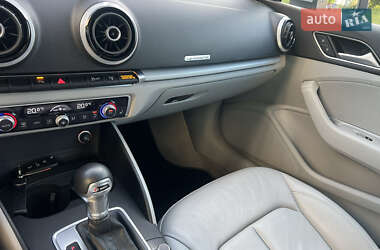 Кабриолет Audi A3 2016 в 