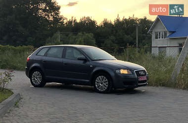 Хэтчбек Audi A3 2005 в 
