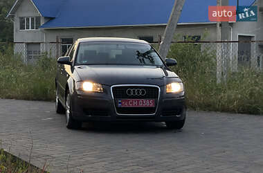 Хэтчбек Audi A3 2005 в 