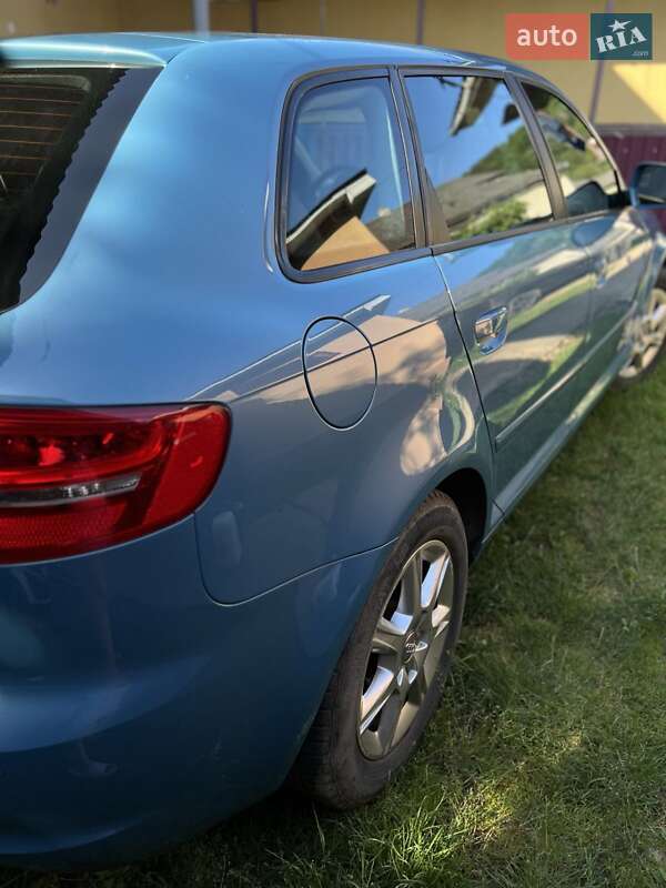 Хэтчбек Audi A3 2010 в Ужгороде