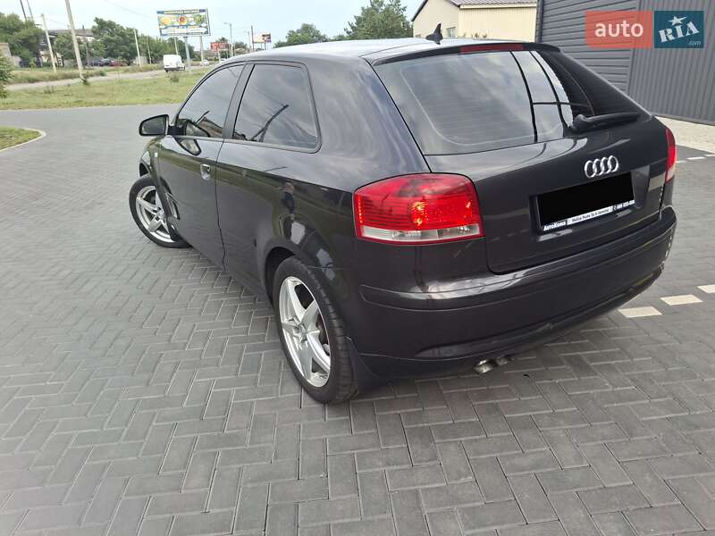 Хетчбек Audi A3 2004 в Кропивницькому