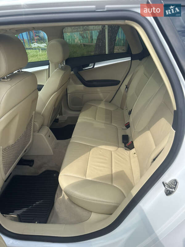 Хэтчбек Audi A3 2010 в Коростене