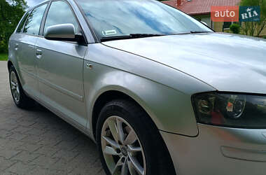 Хэтчбек Audi A3 2005 в 