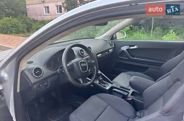 Хэтчбек Audi A3 2005 в 