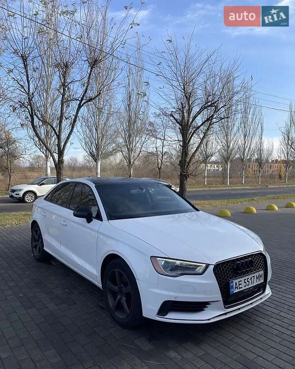 Седан Audi A3 2015 в 