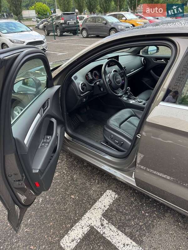 Седан Audi A3 2016 в Киеве фото 17 Седан Audi A3 2016 в Киеве